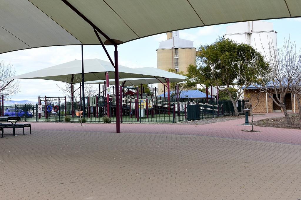 Travelway Motel Port Pirie Eksteriør billede
